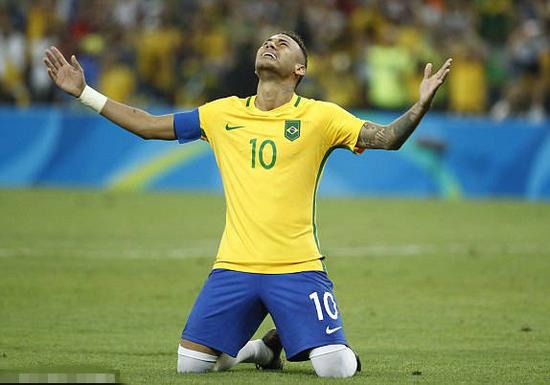 TA：热刺希望与范德芬续约；冬窗引援会因帕拉蒂奇去留而调整（TA：热刺欲与范德芬续约，帕拉蒂奇去留或左右冬窗引援策略）