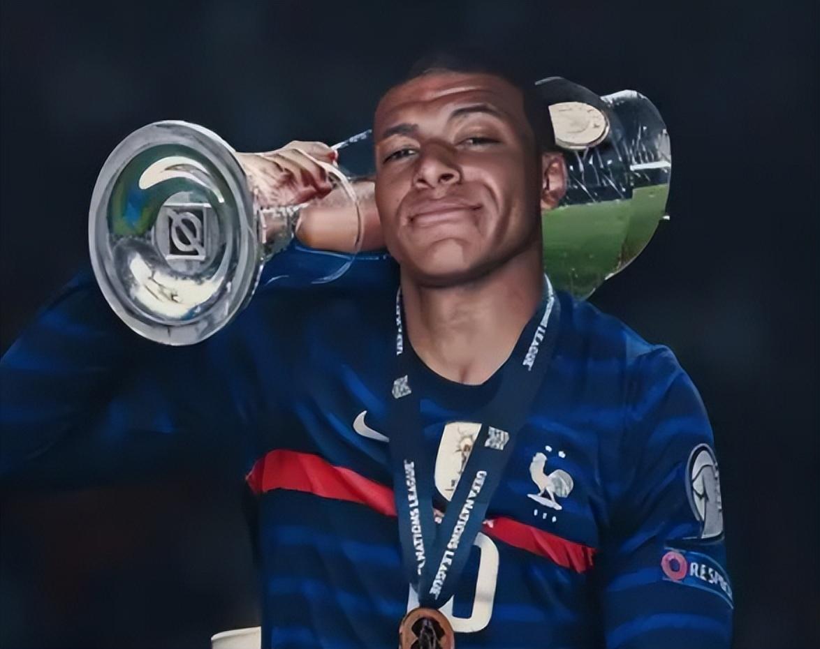 WTT总决赛：王楚钦／孙颖莎3-0横扫松岛辉空／张本美和晋级决赛（WTT总决赛：王楚钦／孙颖莎3-0完胜松岛辉空／张本美和挺进决赛）