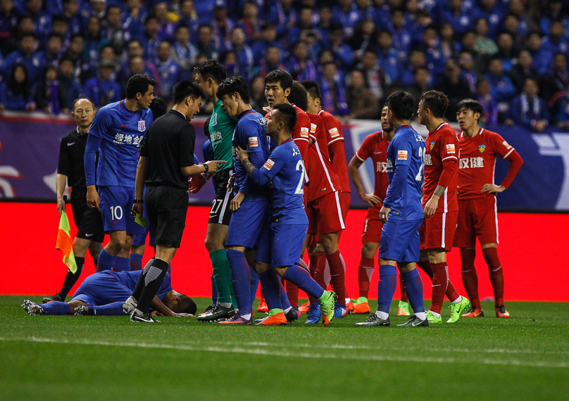 美记：鹈鹕已将锡安摆上交易货架，只要能换回实际的回报即可（美记：鹈鹕将锡安列入交易名单，只要报价合适即可出手）