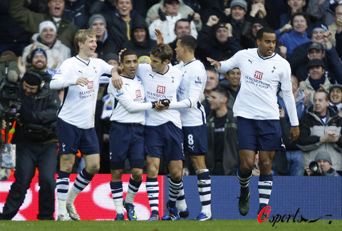 德天空：法兰克福未讨论解雇托普默勒，高层将战绩不佳归咎于球员（德天空：法兰克福暂无解雇托普默勒计划，高层将战绩低迷归咎于球员）