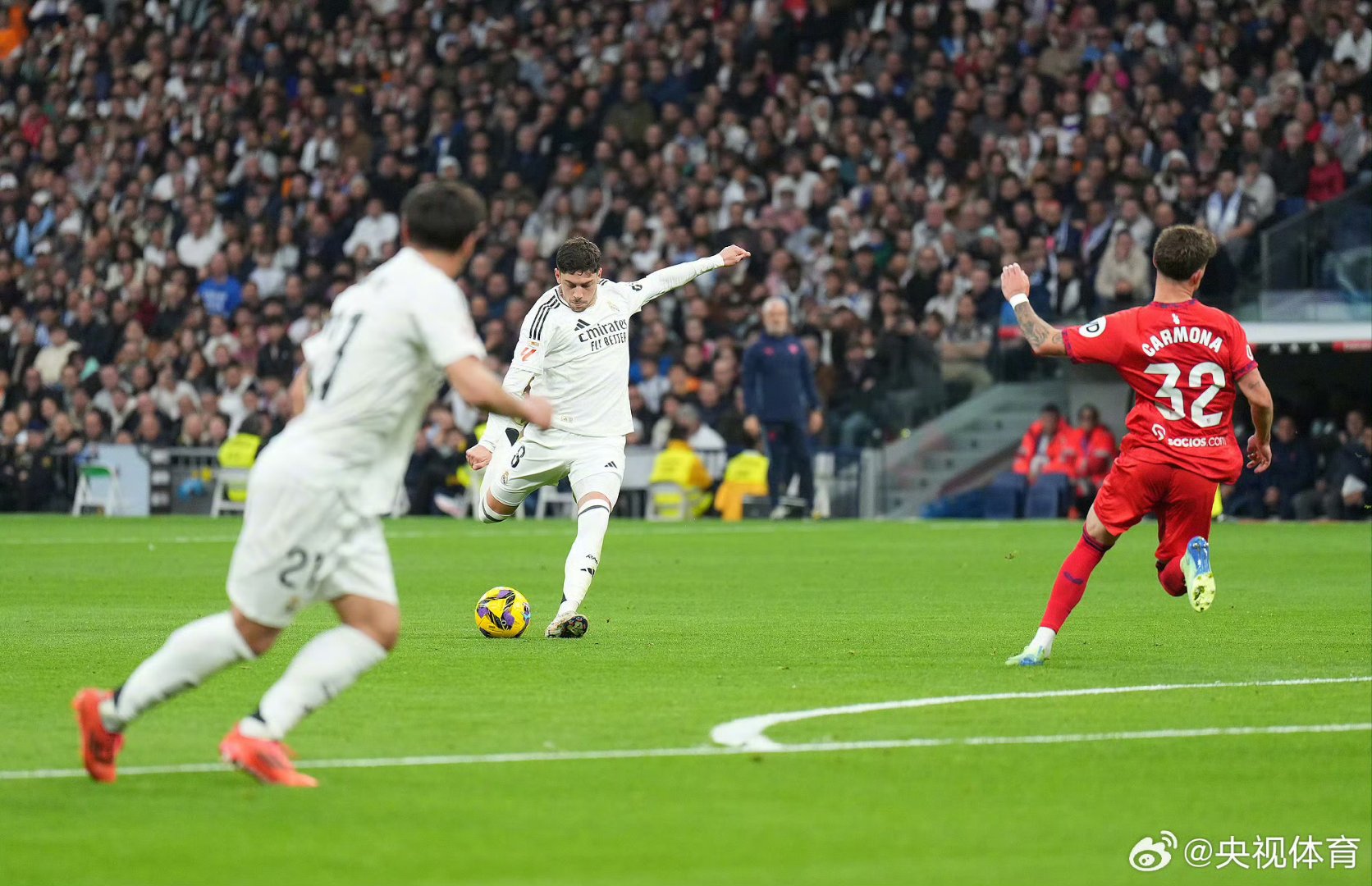 火箭全场狂抢62个篮板，比国王足足多了30个（火箭篮板碾压，全场62个，较国王多出30个）