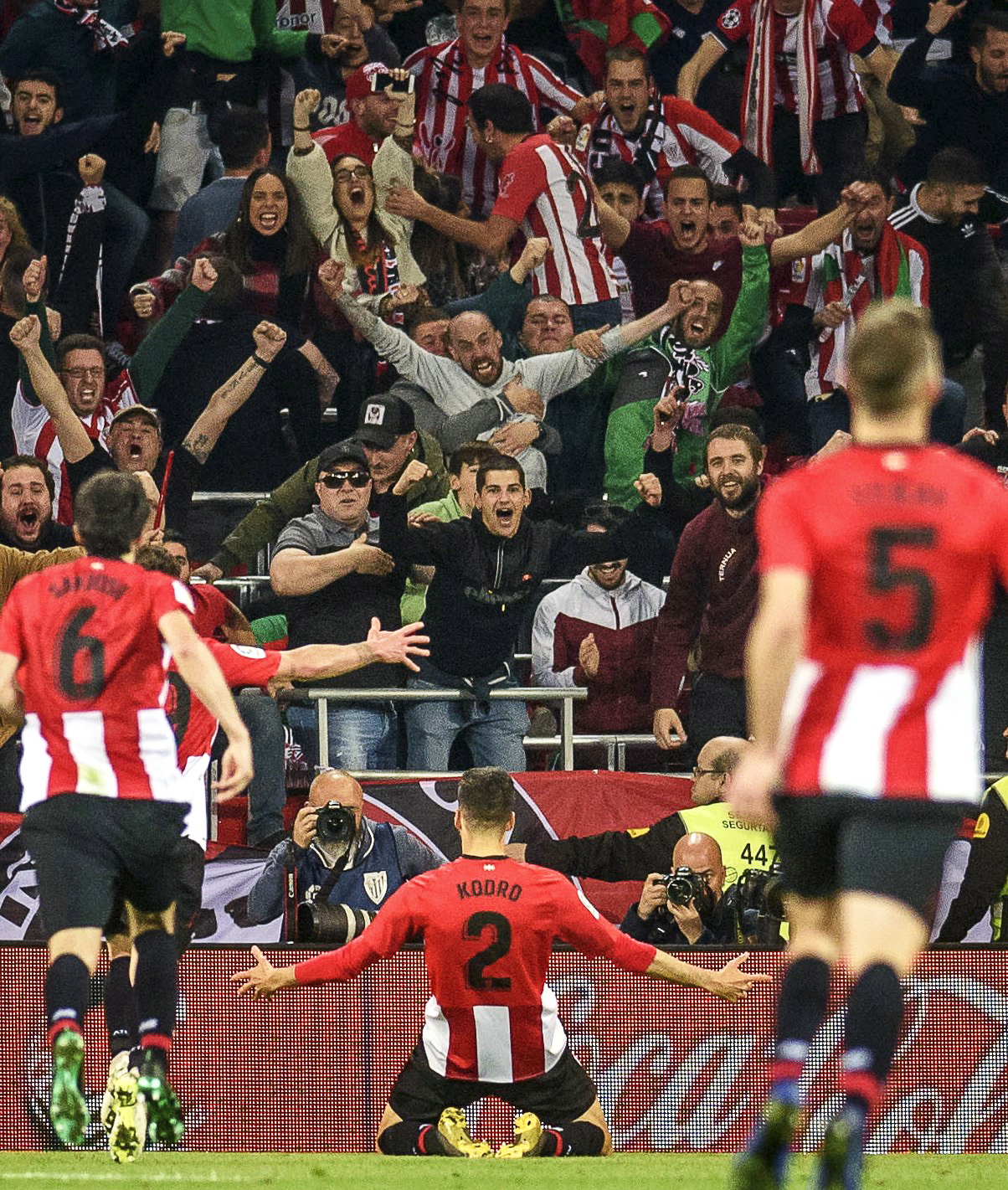 前意国门克拉尼奥：门将的身高不是决定性的，索默就是个例子（前意大利国门克拉尼奥：门将身高并非关键，索默就是明证）