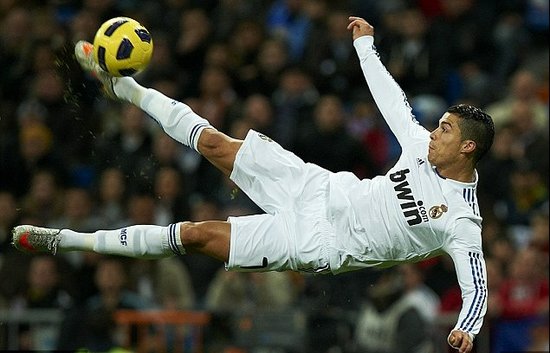 官方：马塔拉佐出任皇家社会主帅，合同签至2026／27赛季（皇家社会官宣马塔拉佐出任主教练，签约至2026／27赛季）