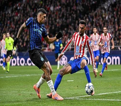 贝林厄姆留言调侃古德利抱得太紧，后者回应：确实过了（贝林厄姆调侃古德利拥抱用力过猛，古德利回应：确实有点过）