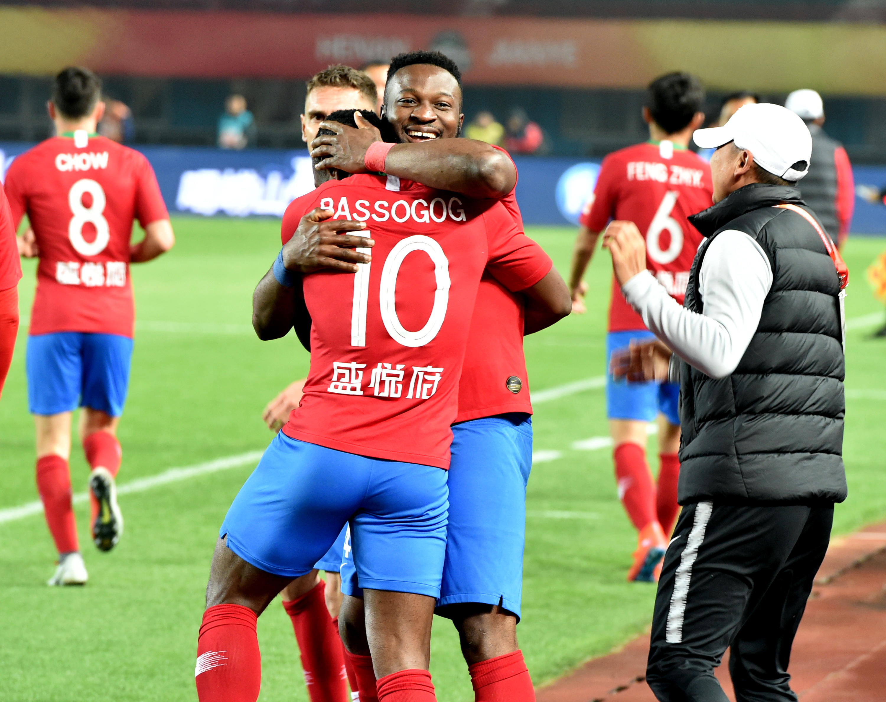 中超历年冠军主帅：仅4位本土教练，穆斯卡特2年2冠（中超历届冠军教练盘点：本土教头仅4人，穆斯卡特两年双冠）